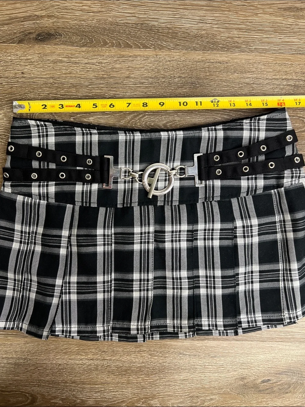 Tripp NYC Black & White Plaid Mini Skirt with O-Ring Belt Size Large